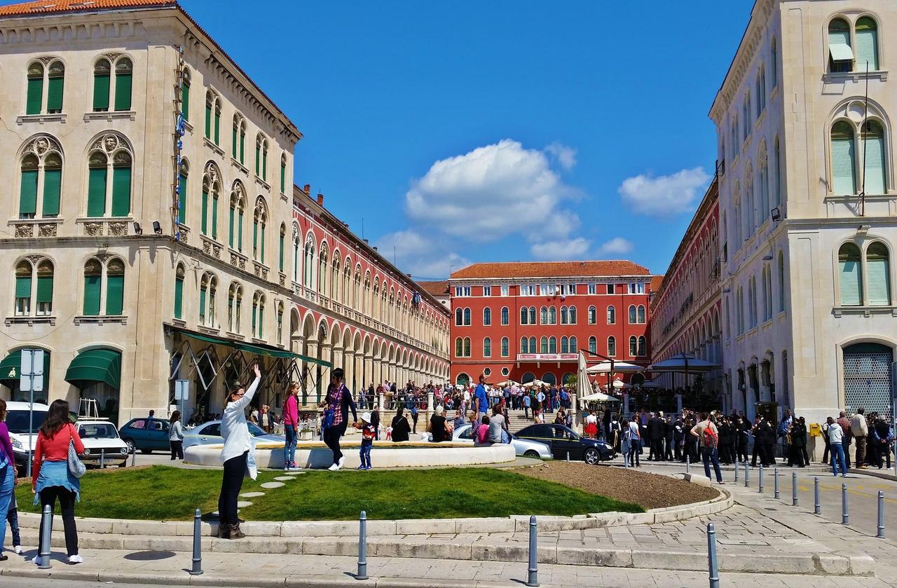 Guest House Varos Split Exterior foto