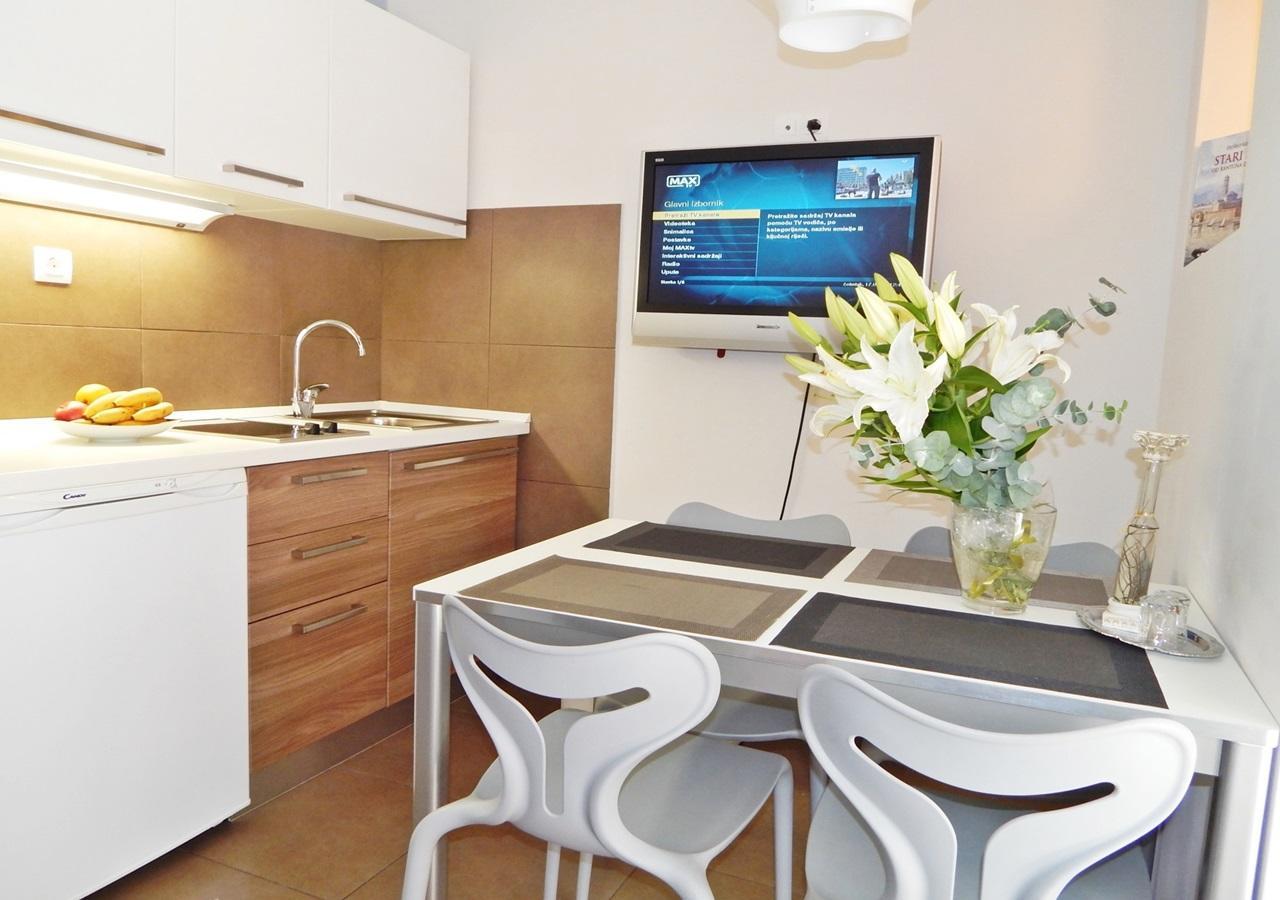 Guest House Varos Split Exterior foto